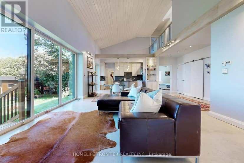 44 Irving Drive — photo 7 of 40