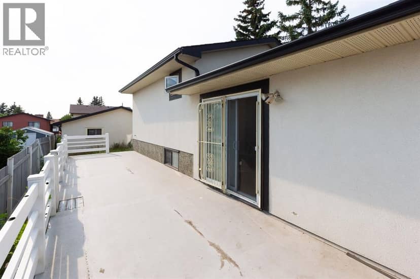 95 Castleridge Close NE — photo 38 of 40
