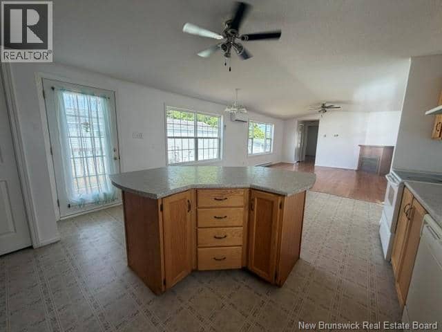 64 Orchard Crescent — photo 12 of 13