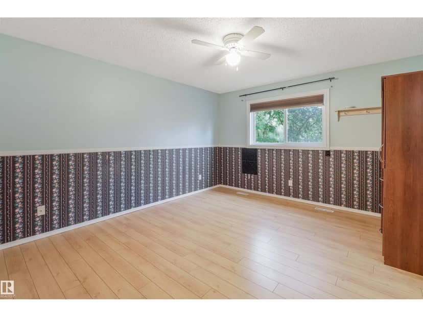 1055 Jones Cr NW — photo 15 of 40