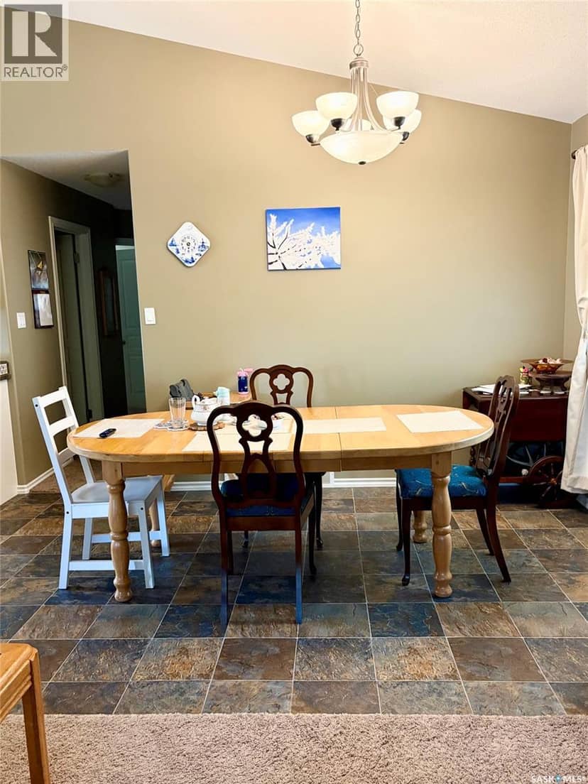 75 Agricultural AVENUE — photo 8 of 25