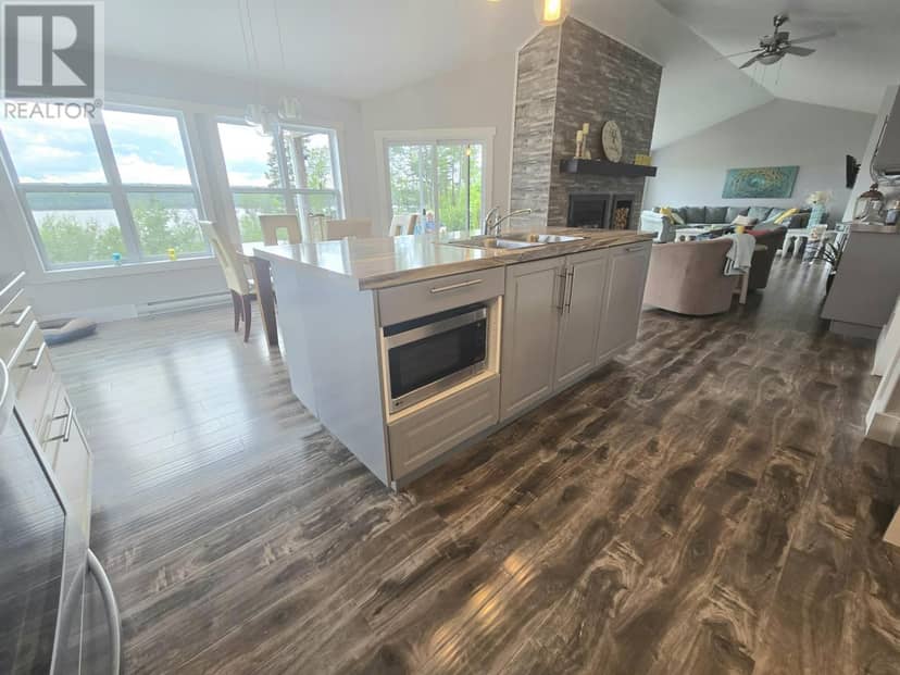 7 Little Paradise Road — photo 10 of 24