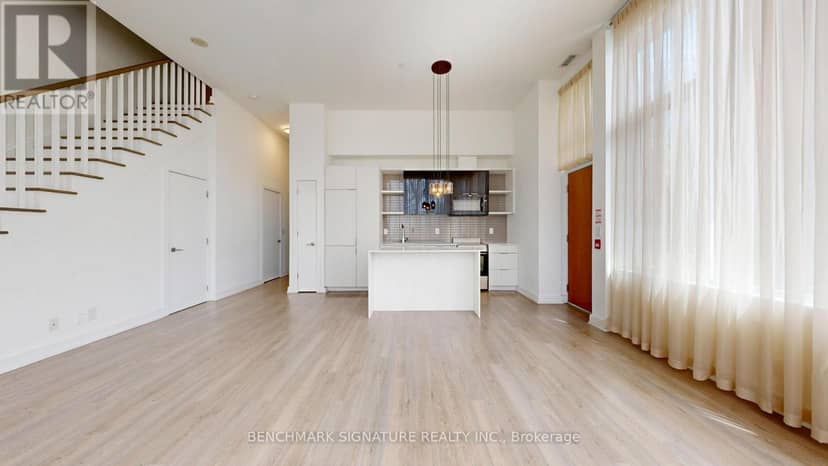 TH106 - 6 Parkwood Avenue — photo 16 of 40