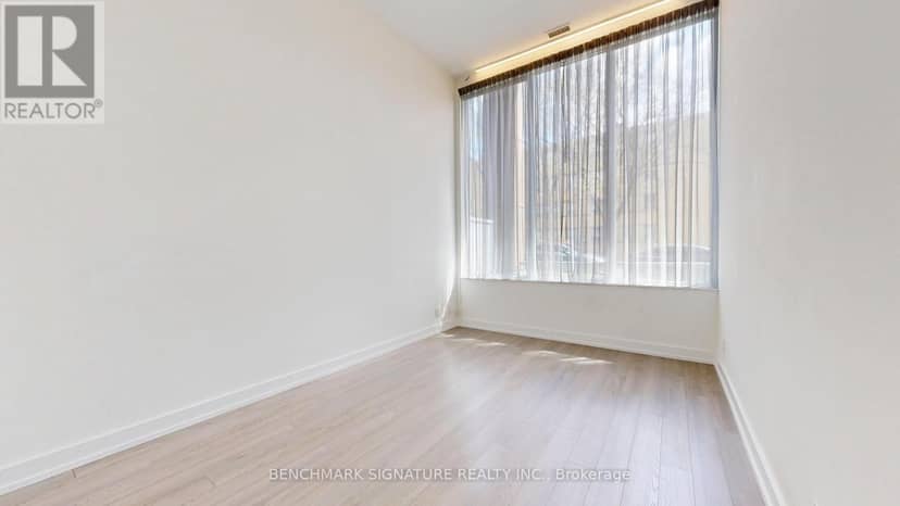 TH106 - 6 Parkwood Avenue — photo 23 of 40