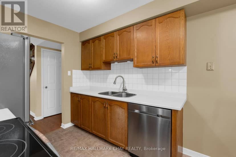 769 Playter Crescent — photo 9 of 30