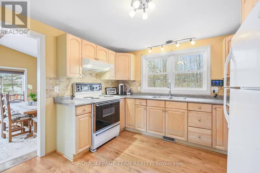 371 Kennedy Road — photo 13 of 35