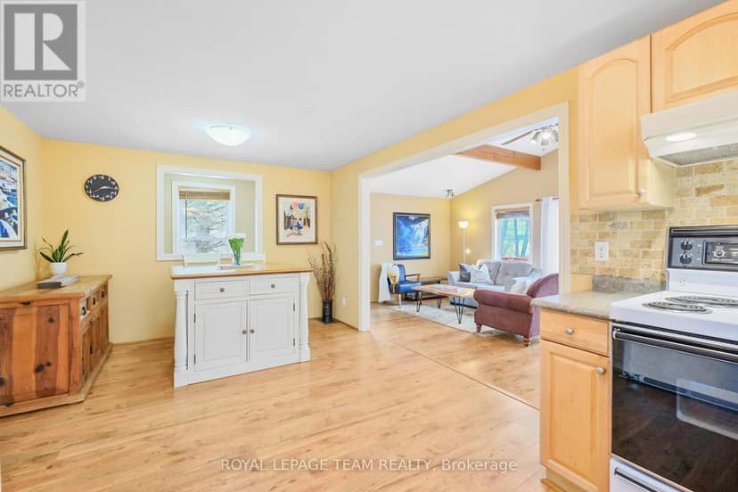 371 Kennedy Road — photo 14 of 35