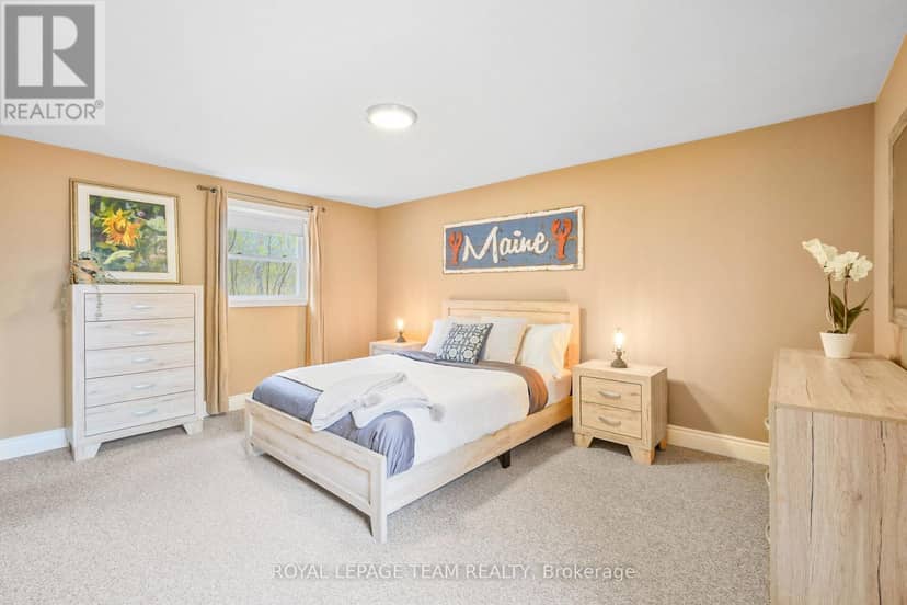 371 Kennedy Road — photo 18 of 35