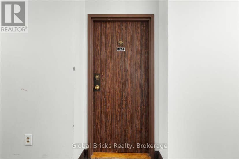 1103 - 17 Knightsbridge Road — photo 4 of 22