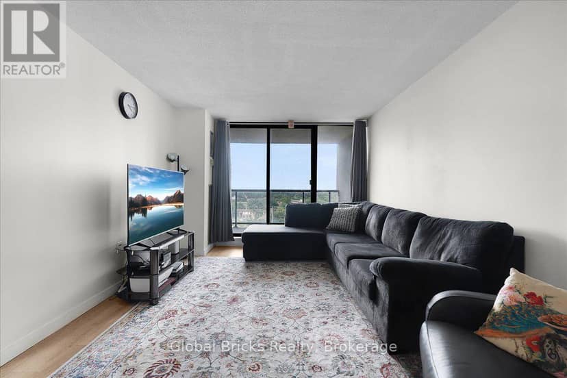 1103 - 17 Knightsbridge Road — photo 13 of 22