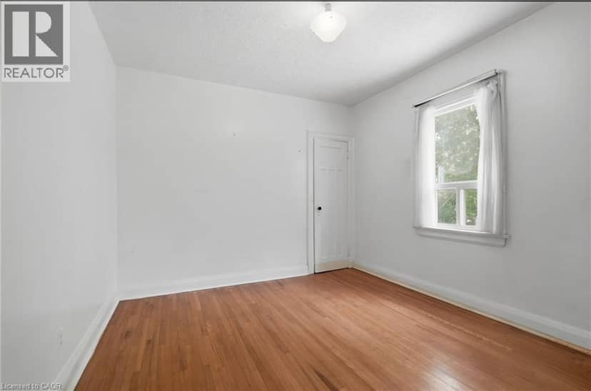 188 TROY Street — photo 17 of 21