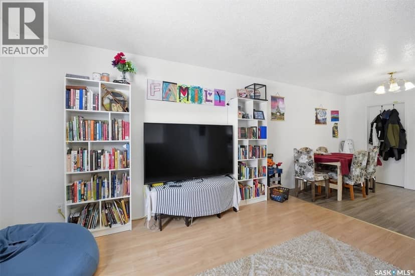 114 - 116 Barber CRESCENT — photo 10 of 40