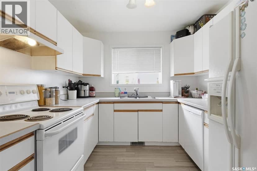 114 - 116 Barber CRESCENT — photo 12 of 40