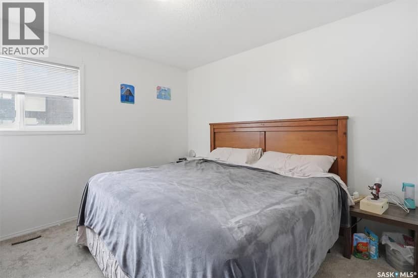114 - 116 Barber CRESCENT — photo 17 of 40