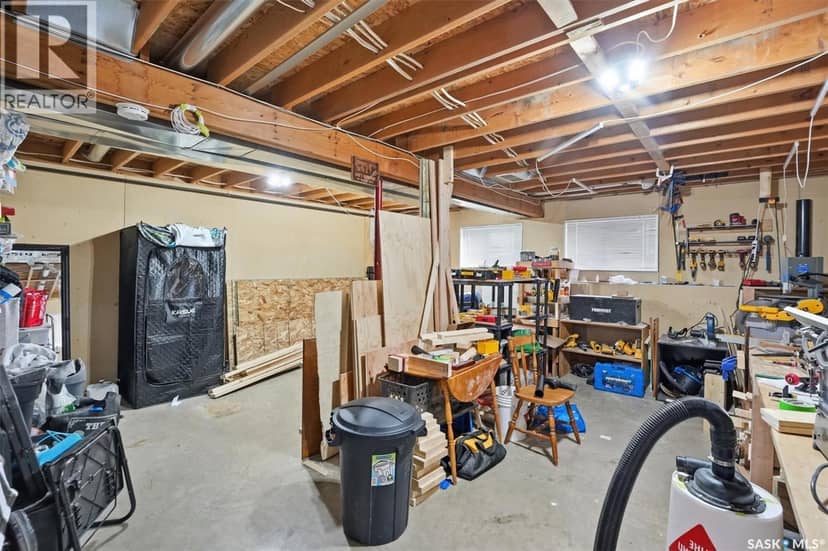 114 - 116 Barber CRESCENT — photo 31 of 40