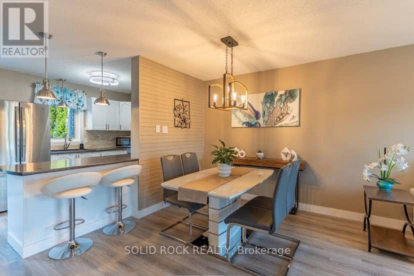 733 Morris Street — photo 11 of 40