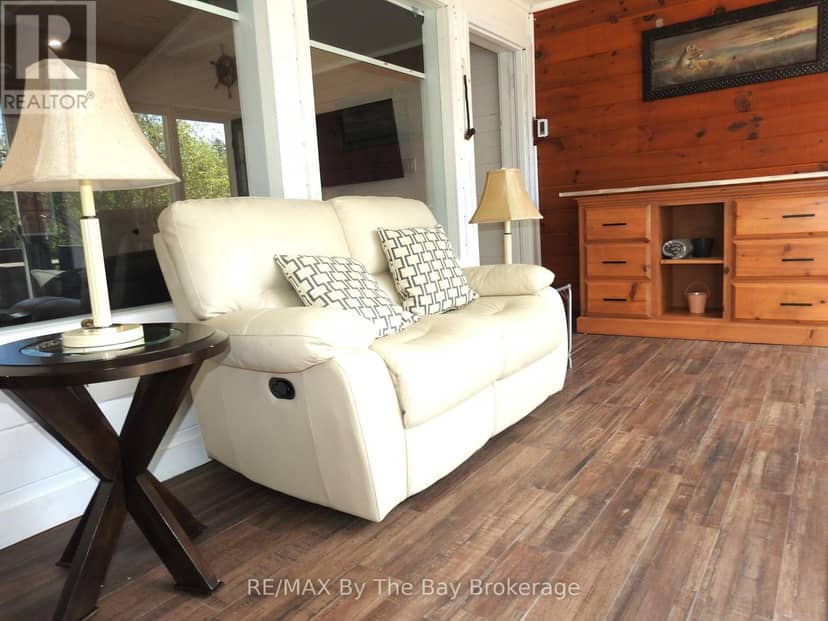 11 Cabin Crescent — photo 27 of 31
