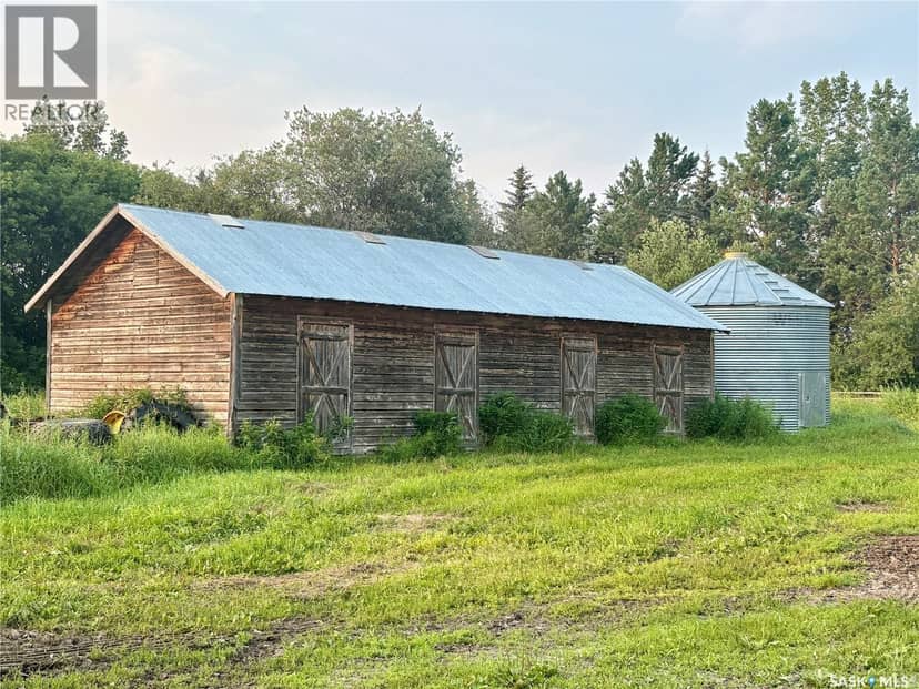 Kohlman Ranch near Big River, SK — photo 31 of 33