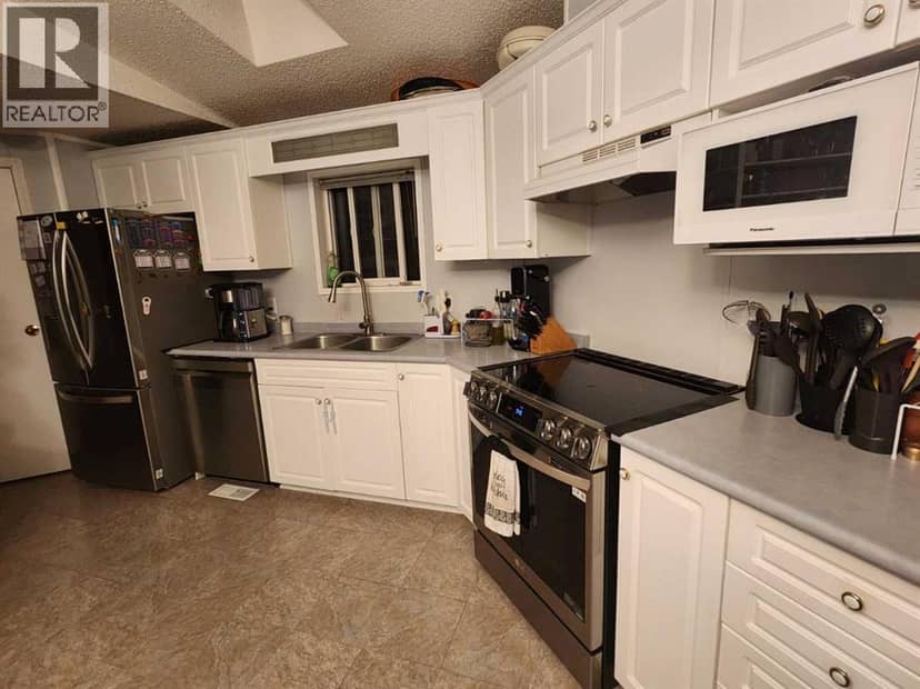 903 5 Avenue, Fox Creek, photo 3