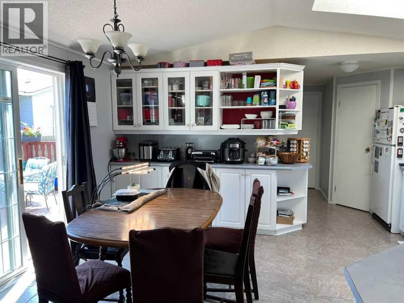 903 5 Avenue, Fox Creek, photo 4