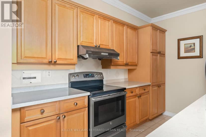 212 - 9519 Keele Street — photo 10 of 40