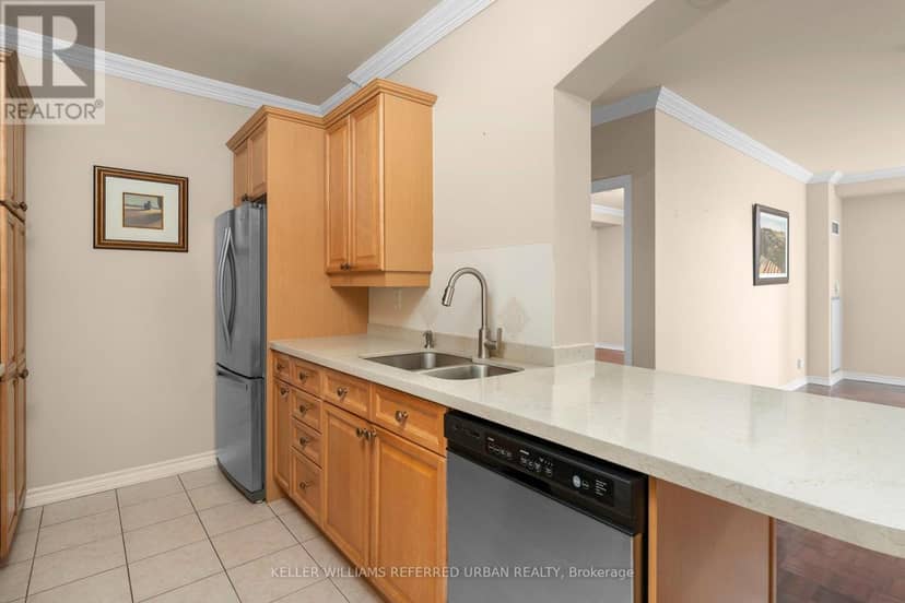 212 - 9519 Keele Street — photo 11 of 40