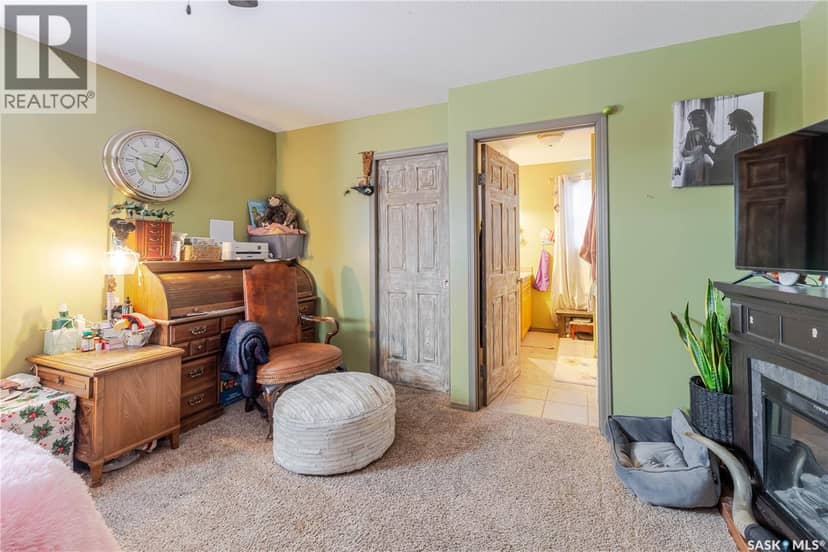 294 Wellington DRIVE — photo 18 of 30