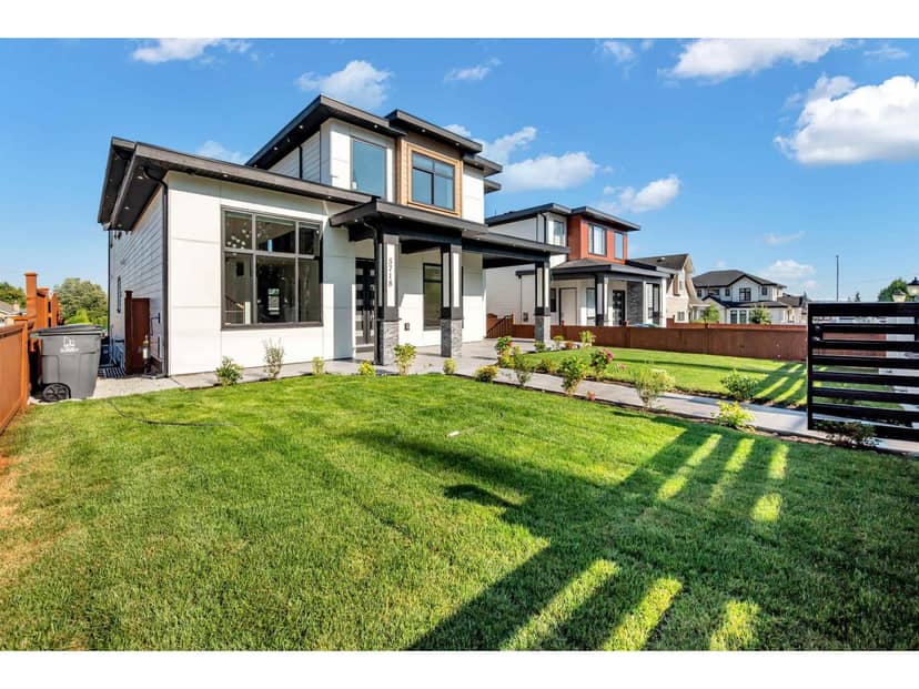 5718 144 STREET, Surrey, photo 2