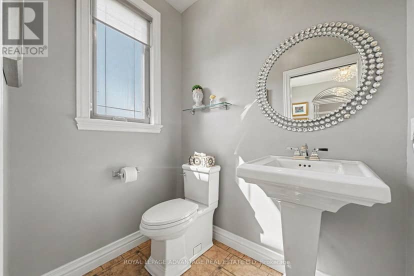 263 Georgina Street — photo 20 of 38