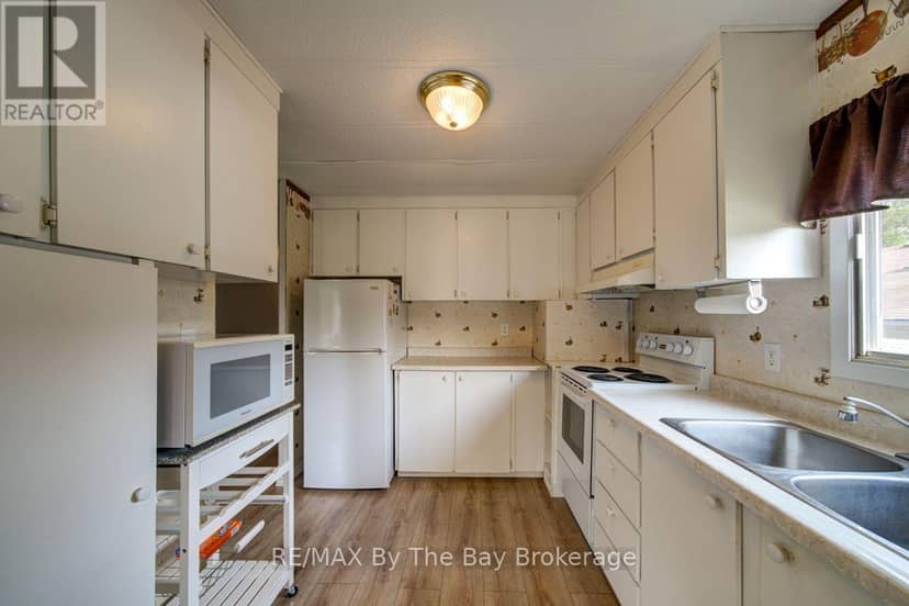 55 Georgian Glen Drive — photo 14 of 33
