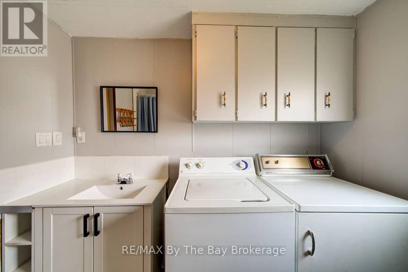 55 Georgian Glen Drive — photo 18 of 33