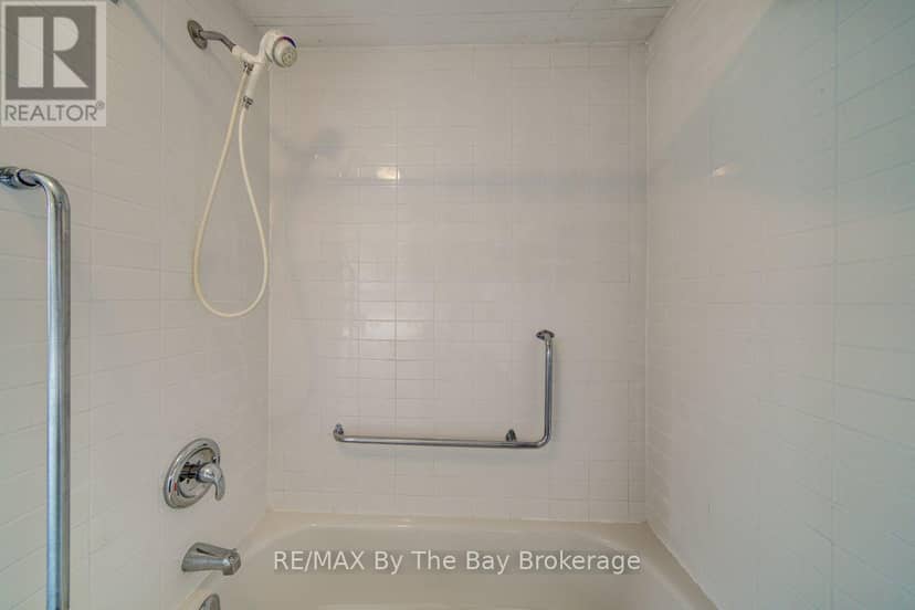 55 Georgian Glen Drive — photo 19 of 33