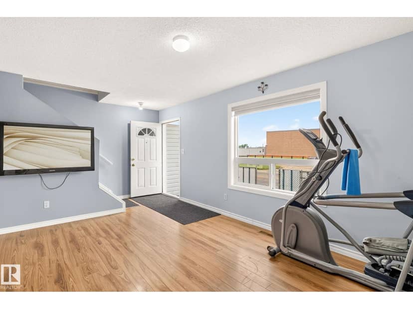 1646 millwoods RD E NW — photo 15 of 33