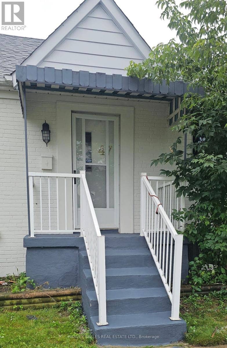 47 Stayner Avenue — photo 3 of 31
