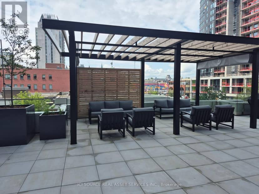 602 - 160 George Street — photo 37 of 40