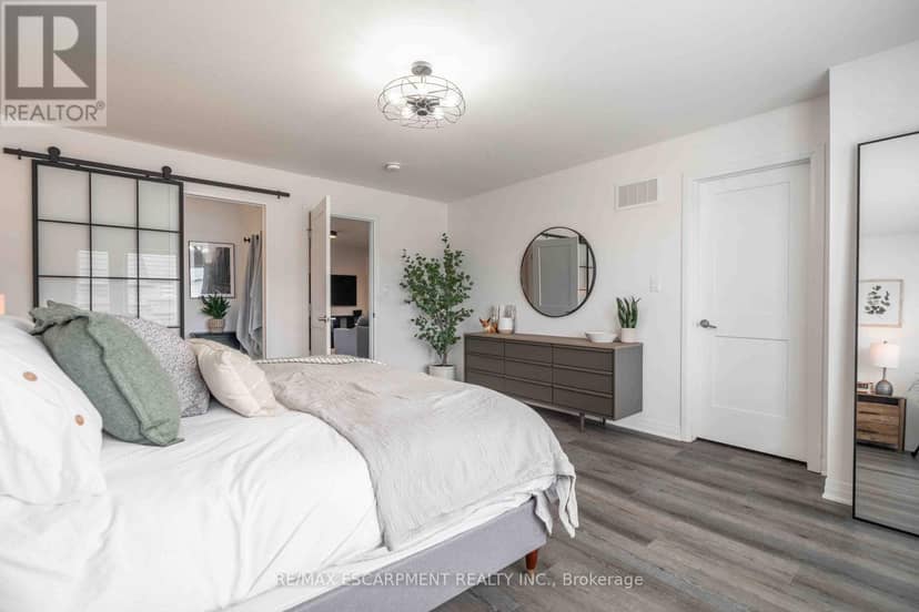 4005 Crown Street — photo 32 of 40