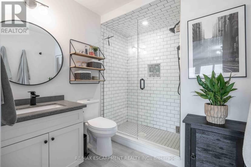 4005 Crown Street — photo 33 of 40