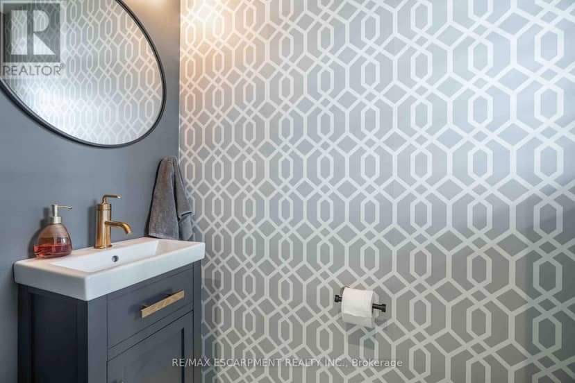 4005 Crown Street — photo 6 of 40