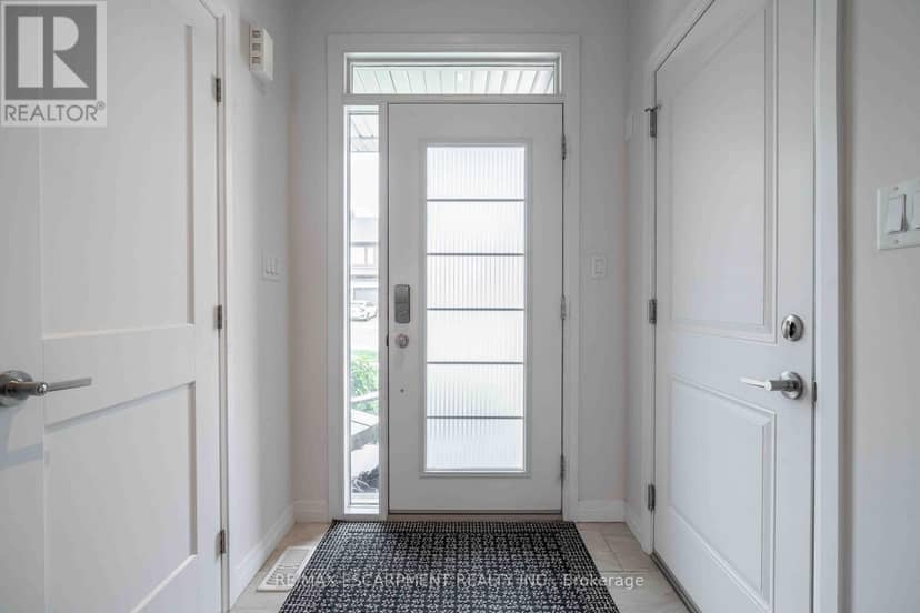 4005 Crown Street — photo 7 of 40