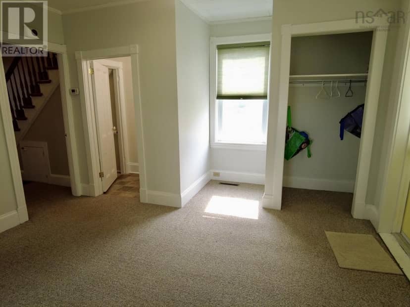 32 River Avenue — photo 23 of 40