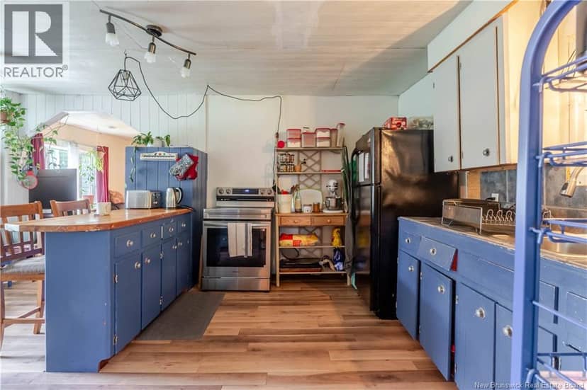 29 Lauvina Road — photo 3 of 30