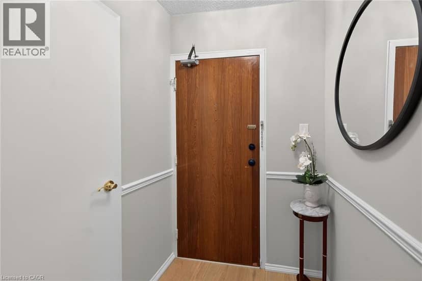 700 DYNES Road Unit# 904, Burlington, photo 6