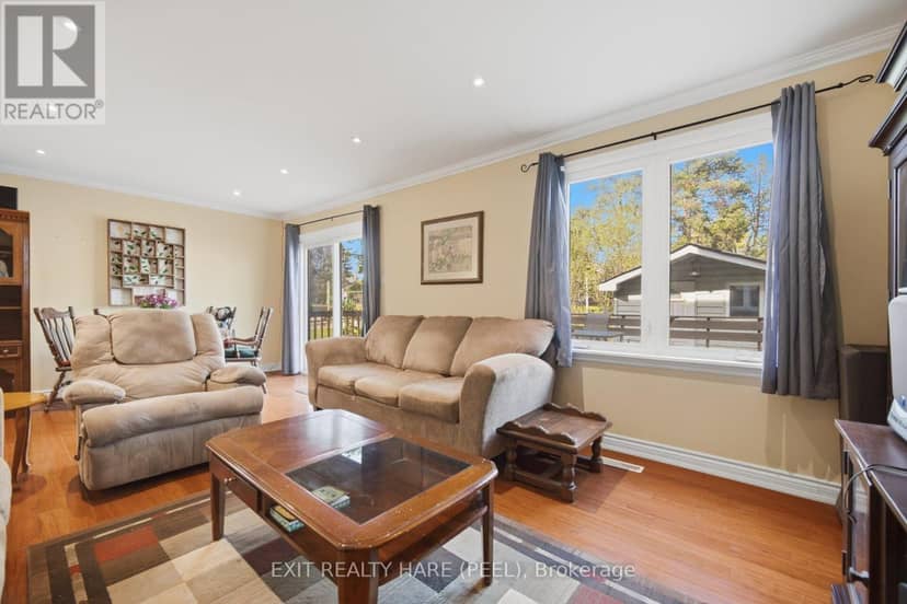 30 Thorsby Court — photo 17 of 40