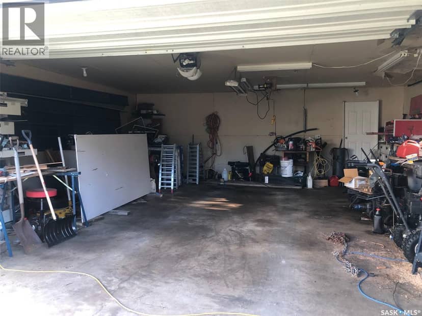110 Langrill DRIVE — photo 11 of 40