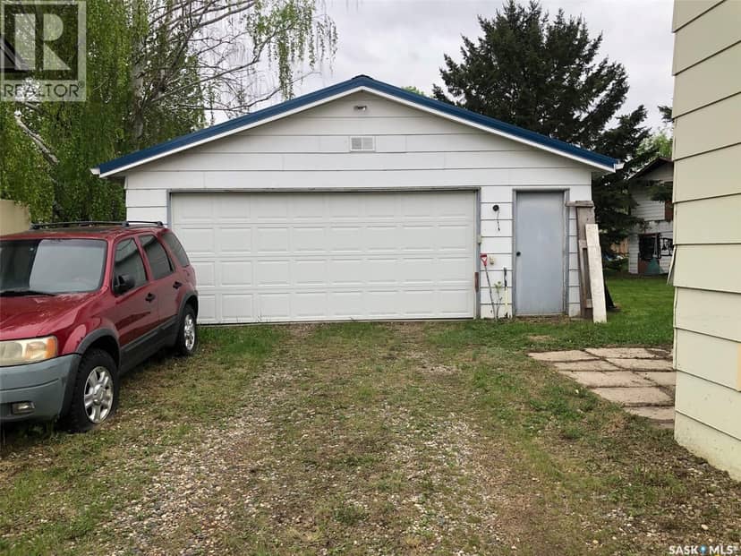 110 Langrill DRIVE — photo 3 of 40