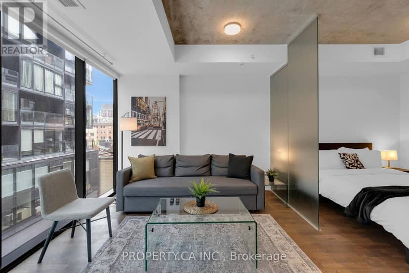 408 - 38 Stewart Street — photo 9 of 16