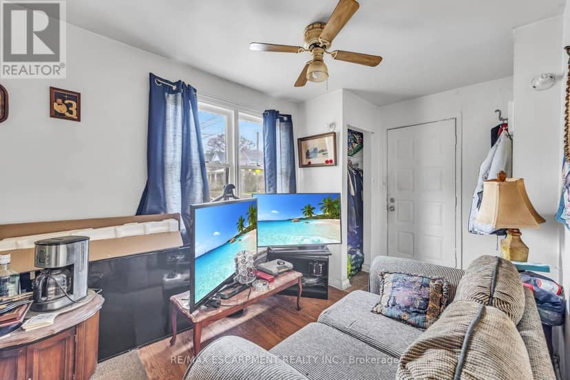 1367 Cannon Street E — photo 10 of 40