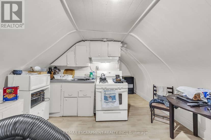 1367 Cannon Street E — photo 31 of 40