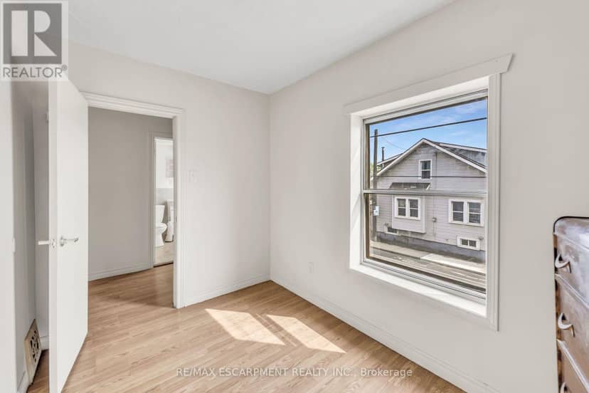 1367 Cannon Street E — photo 27 of 40
