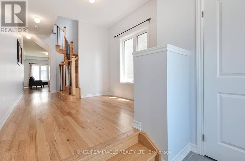 2419 Angora Street S — photo 4 of 25
